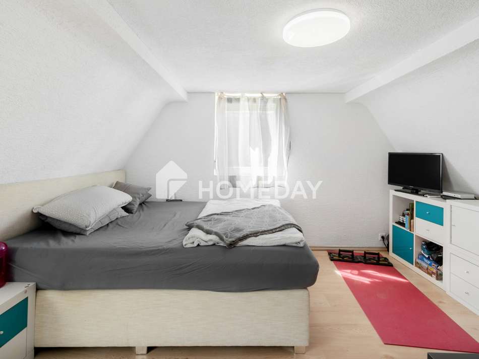 1. OG Schlafzimmer 1