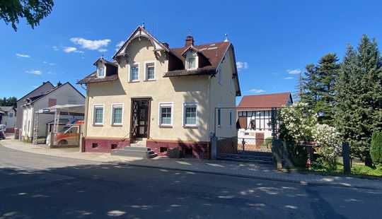 Bild von 2 FH*EG freigestellt*Großer Garten*Hof und Nebengebäude*