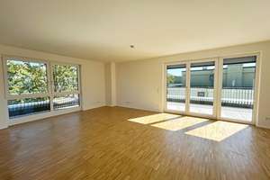 Modernes Leben auf 118 m²: Stilvolle 3-Zimmer-Wohnung mit Highlight-Dachterrasse und Aufzug – Biklenstraße 10, 70327 Untertürkheim (Ortsteil), Stuttgart – Vorschaubild 2