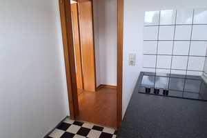 Helle, kleine Wohnung /Apartment in Mönchengladbach - Lürrip sucht neuen Mieter/in – Neusser Straße 294, 41065 Lürrip, Mönchengladbach – Vorschaubild 3