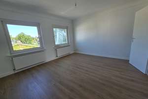 Sanierte Dachgeschosswohnung mit Balkon – Kanzleistraße 22, 22609 Nienstedten, Hamburg – Vorschaubild 5