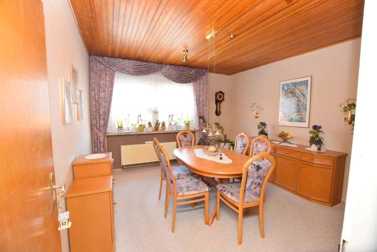 Immobilie in Süpplingen - Gepflegtes Haus mit 250m² Gewerbe + 150m² Wohnung im Obergeschoss und Garten in Feldrandlage... - Bild 2