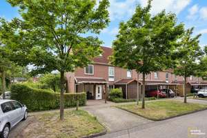Bremen – Oberneuland | Charmantes Reihenendhaus mit großem Garten – Die vollständige Adresse der Immobilie erhältst du vom Anbieter., 28325 Oberneuland, Bremen – Vorschaubild 2