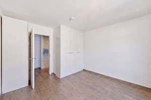 zeitlose Eleganz nahe der Isar - stilvolle 3 Zimmer Wohnung mit zwei Bädern – Die vollständige Adresse der Immobilie erhältst du vom Anbieter., 81925 Oberföhring, München – Vorschaubild 7
