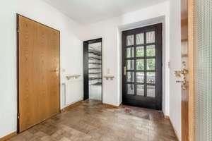 Reiheneckhaus mit 6 Zimmern, Garage und schönem Außenbereich – 28307 Arbergen, Bremen – Vorschaubild 4