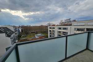 Ansprechende 3 Zimmer im Dachgeschoss+Balkon+Loggia+Tageslichtbad mit mit Badewanne+Abstellraum ! – Schönebecker Str. 47, 39104 Magdeburg – Vorschaubild 14