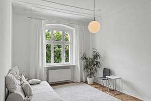 Bezugsfreie 4-Zimmer-Altbauwohnung mit Aufzug nahe Spree in Berlin - teilgewerbliche Nutzung möglich – Die vollständige Adresse der Immobilie erhältst du vom Anbieter., 10555 Moabit, Berlin – Vorschaubild 7