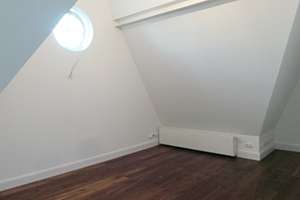 Hochwertige 3-Raum-Dachgeschosswohnung in einzigartiger Villa mit Parkett, Vollbad und Einbauküche!! – Rosa-Luxemburg-Str. 3, 18055 Stadtmitte, Rostock – Vorschaubild 17