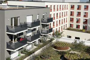Versteckte Gartenresidenz – Premium-Wohngefühl mitten im Zentrum! – Die vollständige Adresse der Immobilie erhältst du vom Anbieter., 93055 Ostenviertel, Regensburg – Vorschaubild 2