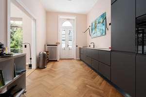 Großzügige Altbauresidenz mit zwei Terrassen, Garage und Stellplatz im Herzen von Schwachhausen – Die vollständige Adresse der Immobilie erhältst du vom Anbieter., 28209 Barkhof, Bremen – Vorschaubild 3