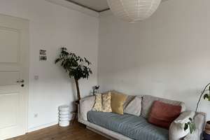 Helle 2-Zimmer,KDB Wohnung mit Balkon im 3. OG in Düsseldorf-Friedrichstadt,Holzdielen ,Altbau – Corneliusstraße 48, 40215 Friedrichstadt, Düsseldorf – Vorschaubild 2