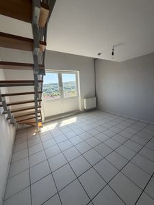Helle Maisonettewohnung mit Galerie und schönem Ausblick