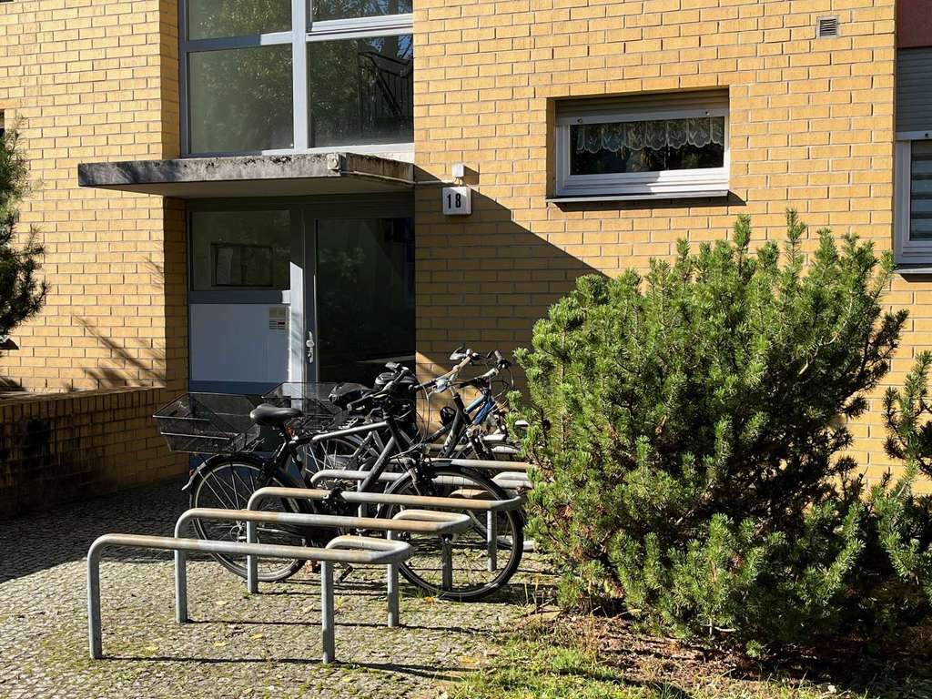 Immobilie in Falkensee - Attraktive Kapitalanlage:  großzügige 4-Zimmer-Maisonettewohnung in der Gartenstadt Falkenhöh - Bild 1