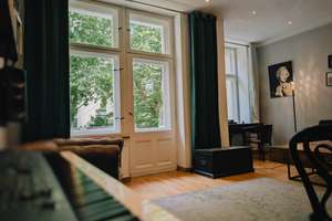 Furnished Altbau Apartment with Garden Steps from Kurfürstendamm - available Oct 2026 - Mar 2027 – Mommsenstraße 23, 10629 Charlottenburg, Berlin – Vorschaubild 4