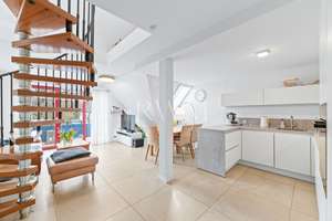 Familien-Highlight: 4,5-Zimmer-Maisonette mit Garage, Terrasse und Balkon in ruhiger Feldrandlage