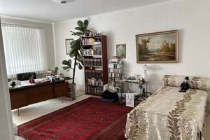 Repräsentative Etagenwohnung  mit Balkon, Garage und Stellplatz - Landgericht/Klinikum/RÜ-Stern! – Die vollständige Adresse der Immobilie erhältst du vom Anbieter., 45147 Holsterhausen, Essen – Vorschaubild 11