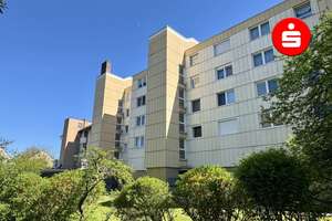 3-Zimmer-Wohnung mit Balkon und Aufzug in  Nürnberg - St. Leonhard