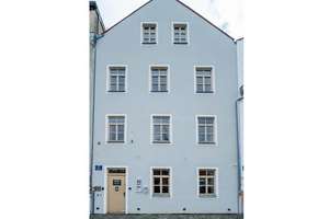***Altstadt-Hotel in Bestlage Stadtamhof - 4,4% Rendite - TOP Kapitalanlage*** – Am Protzenweiher 3, 93059 Stadtamhof, Regensburg – Vorschaubild 1