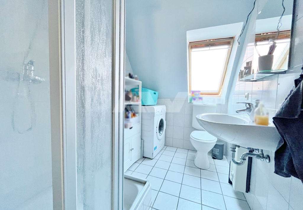 Immobilie in Großheide - Oberwohnung mit Balkon in Großheide, direkt am Marktplatz! - Bild 3