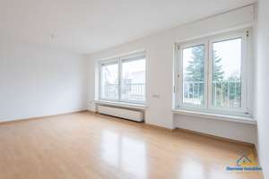 Wohn- und Geschäftshaus mit Domblick – 6 Stellplätze & Entwicklungspotenzial – Die vollständige Adresse der Immobilie erhältst du vom Anbieter., 93059 Reinhausen, Regensburg – Vorschaubild 4