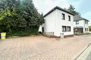 Großzügiges Vierfamilienhaus auf einem weitläufigen Grundstück – Die vollständige Adresse der Immobilie erhältst du vom Anbieter., 53925 Kall – Vorschaubild 11