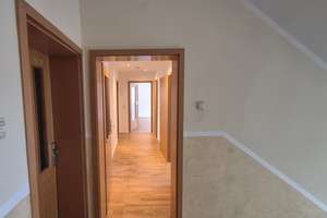 Hell & renoviert & gute Lage: 3-Zimmer-Wohnung mit Tageslichtbad, separate Küche mit Einbauküche – Grubenstraße 42, 18055 Stadtmitte, Rostock – Vorschaubild 9