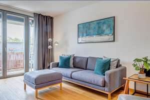 Möbliert: Lichtdurchflutete Wohnung, sehr schön möbliert – Die vollständige Adresse der Immobilie erhältst du vom Anbieter., 81829 Messestadt Riem, München – Vorschaubild 1