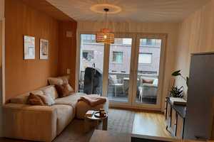 Stilvolle 2-Raum-Wohnung mit Balkon und Küche in Köln Rodenkirchen – Brückenstraße 114, 50996 Köln – Vorschaubild 1