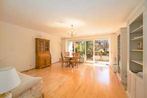 Sofort bezugsfreie & Helle 3-Zi.-Wohnung mit Sonniger Süd-Loggia und großem Hobbyraum – München – Vorschaubild 4