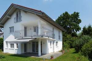 Ein Haus für die große Familie – Top modern und energiegeizig A+ Großes Wohnhaus mit Garten – Die vollständige Adresse der Immobilie erhältst du vom Anbieter., 82223 Eichenau – Vorschaubild 1