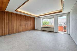 MIETE: Große 4-Zimmer mit  Südbalkon - auch als WG möglich – Die vollständige Adresse der Immobilie erhältst du vom Anbieter., 86179 Haunstetten-Ost, Augsburg – Vorschaubild 2