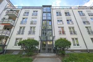 Vermietete Drei-Zimmer Wohnung mit Balkon, Aufzug und Tiefgarage-Stellplatz – Die vollständige Adresse der Immobilie erhältst du vom Anbieter., 4249 Großzschocher, Leipzig – Vorschaubild 2