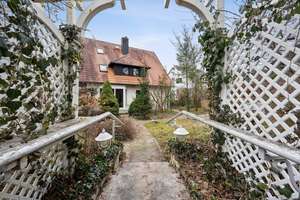 Großzügiges Einfamilienhaus mit weitläufigem, parkähnlichem Gartengrundstück – Die vollständige Adresse der Immobilie erhältst du vom Anbieter., 95445 Roter Hügel, Bayreuth – Vorschaubild 13