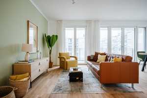 GROSSZÜGIGE 4-ZIMMER-WOHNUNG MIT LOGGIA UND BLICK IN DIE GRÜNE QUARTIERSMITTE – Stadion-Anlage 7, 68782 Rhein-Neckar-Kreis – Vorschaubild 1