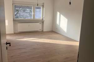 Frisch kernsanierte 2-Zimmer-Wohnung mit Balkon in Nürnberg - Erstbezug nach Sanierung – Die vollständige Adresse der Immobilie erhältst du vom Anbieter., 90449 Röthenbach West, Nürnberg – Vorschaubild 1
