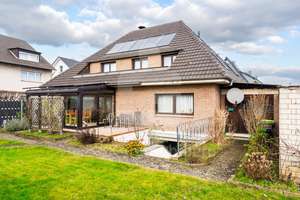 Geräumiges Einfamilienhaus in attraktiver Lage von Sankt Augustin Menden – Die vollständige Adresse der Immobilie erhältst du vom Anbieter., 53757 Sankt Augustin – Vorschaubild 2