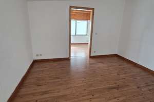 kleine 1,5-Raumwohnung mit Duschbad, Laminat, Einbauküche, separatem Eingang, Balkon – August-Bebel-Straße 45, 18055 Stadtmitte, Rostock – Vorschaubild 2
