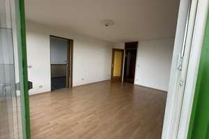 HD-Emmertsgr: 2- ZKB mit Balkon – Blick bis Frankreich, renovierungsbedürfrig, FREI, keine K-Prov. – Mombertplatz 23, 69126 Emmertsgrund, Heidelberg – Vorschaubild 4