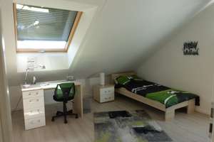 Rödermark: Reihenendhaus KFW40 QNG | zinsgünstige
KFW-Förderdarlehen – Die vollständige Adresse der Immobilie erhältst du vom Anbieter., 63322 Rödermark – Vorschaubild 6