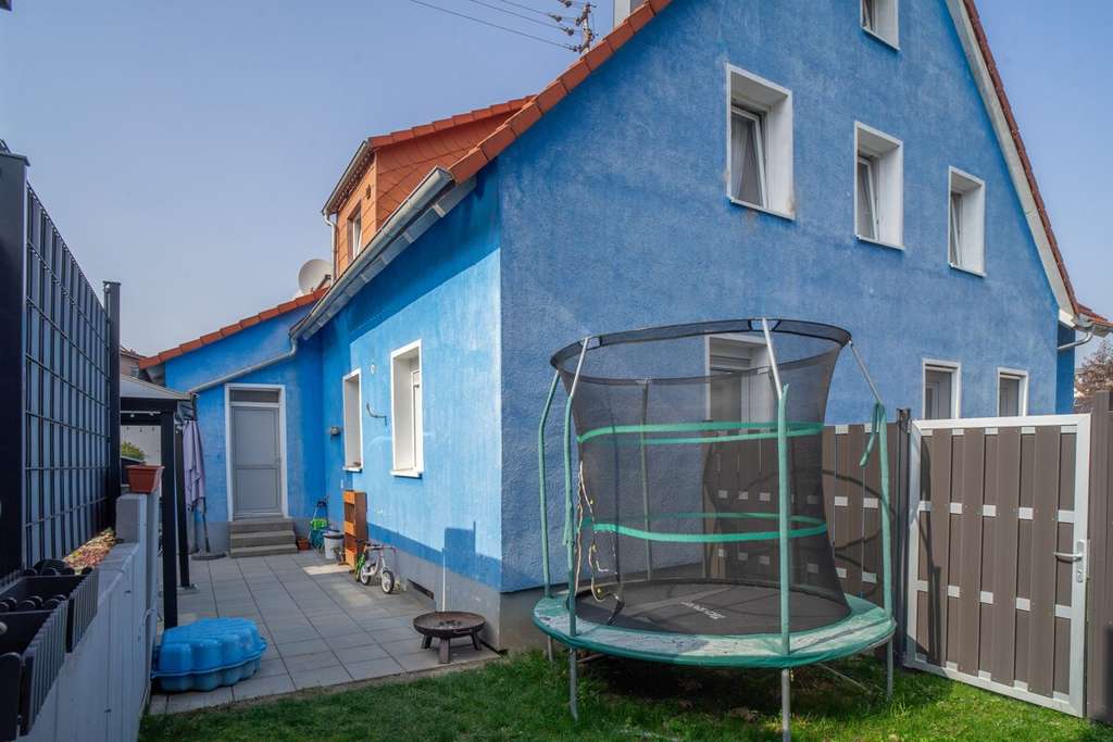 Immobilie in Nordheim - Familienfreundliche 4-Zimmer-Eigentumswohnung mit schönem Außenbereich - Bild 0