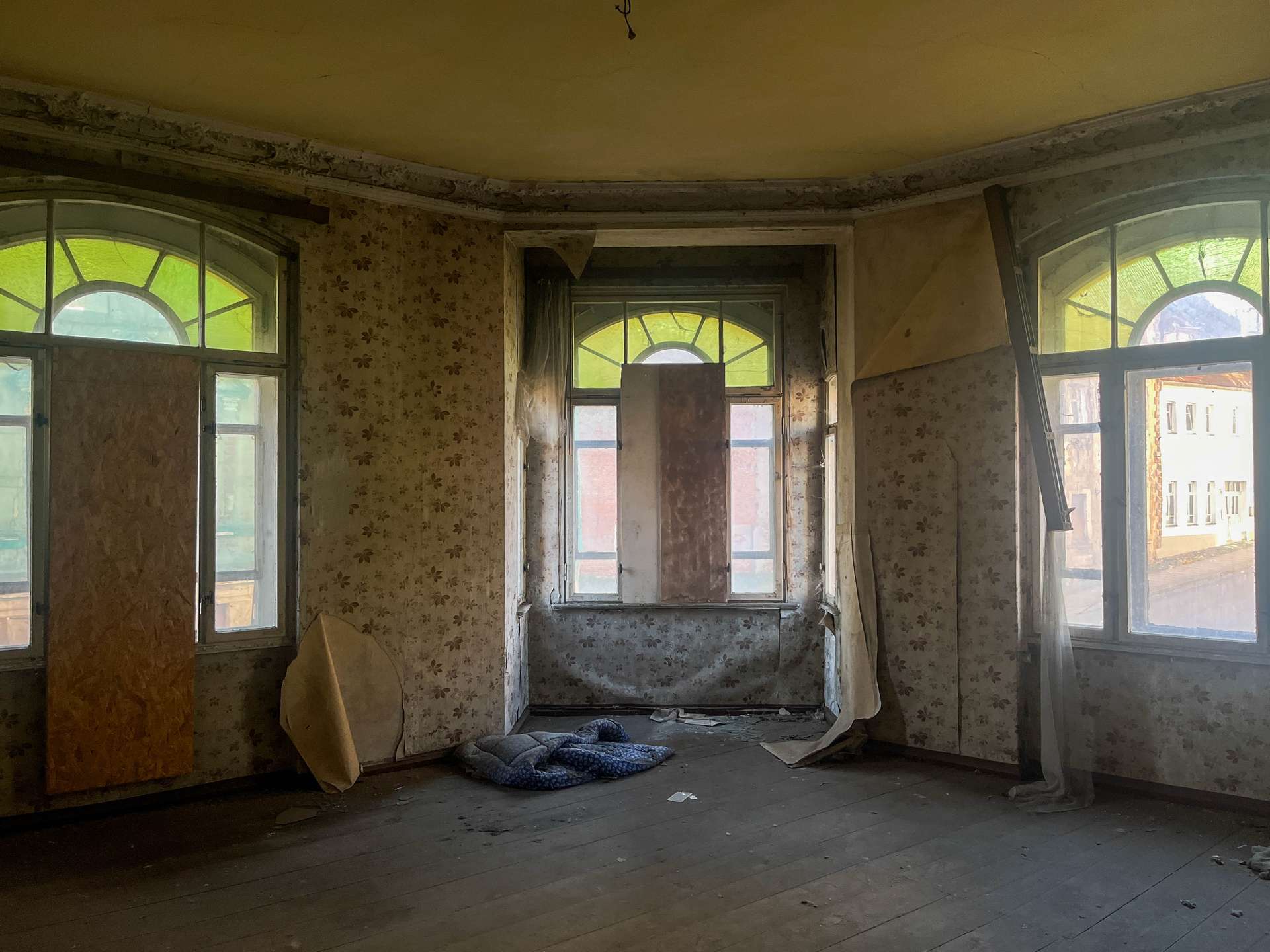 Imposantes Eckhaus im Stadtzentrum, Altenburger Land Kreis – Bild 2