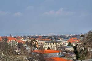 Toller Ausblick, Südbalkon, nette Mieterin - hier ist Ihre Kapitalanlage!