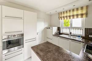 !PROVISIONSFREI! Großer Bungalow in Staufenberg-Landwehrhagen (231 m²): modernisiert in Randlage mit – Die vollständige Adresse der Immobilie erhältst du vom Anbieter., 34355 Staufenberg – Vorschaubild 11