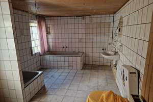 Sanierungsbedürftiges Mehrfamilienhaus mit großem Entwicklungspotenzial. Ein ideales Investment! – Die vollständige Adresse der Immobilie erhältst du vom Anbieter., 41063 Gladbach, Mönchengladbach – Vorschaubild 7