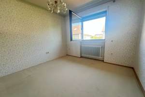 Gut geschnittenes Reihenendhaus mit Wintergarten und Garage in sehr schöner und ruhiger Lage! – Dr. Nick-Straße 18b, 86165 Lechhausen-Ost, Augsburg – Vorschaubild 16