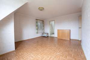 Chance für Schnellentscheider: DHH in Weilimdorf mit XXL-Grundstück im Bieterverfahren – Die vollständige Adresse der Immobilie erhältst du vom Anbieter., 70499 Weilimdorf (Ortsteil), Stuttgart – Vorschaubild 8