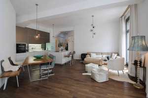 High-End! Stilvoll und Bezugsfrei: 3-Zi.-Etagenwohnung mit Balkon in urbaner Kiezlage – Berlin – Vorschaubild 3