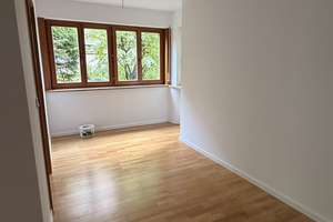 Helle 2,5 Zimmer Wohnung, EG mit Terrasse in Sieglitzhof (Nähe Schwabachgrund) – Die vollständige Adresse der Immobilie erhältst du vom Anbieter., 91054 Sieglitzhof, Erlangen – Vorschaubild 11