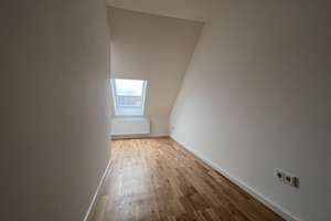 Zweitbezug: PENTHOUSE - 2 Etagen mit ca. 138 m² - 4-Zi, TERRASSE, 2 Bäder, TG, LUXUS per SOFORT – Die vollständige Adresse der Immobilie erhältst du vom Anbieter., 13088 Weißensee, Berlin – Vorschaubild 19