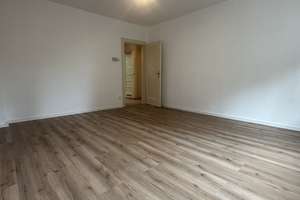 Helle 4-Zimmer-Wohnung im Dachgeschoss – modernisiert, ca. 104 m² – Königsbergerstr. 38, 42277 Oberbarmen, Wuppertal – Vorschaubild 3